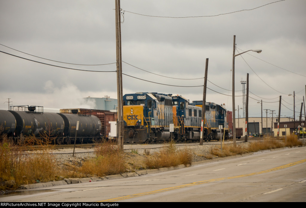 CSX Locomotives in the Yard